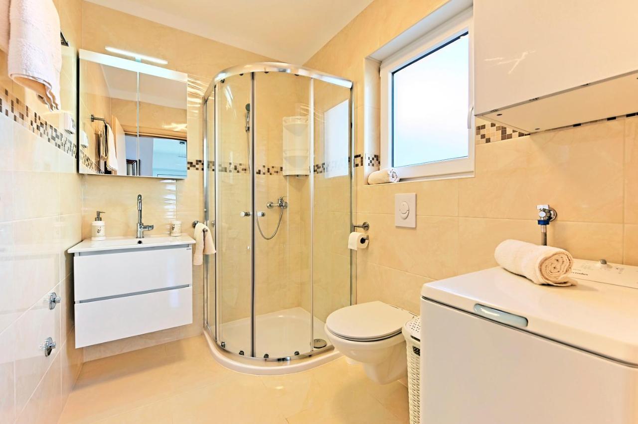 Casa Tara Three-Bedroom Holiday Home Pula Ngoại thất bức ảnh