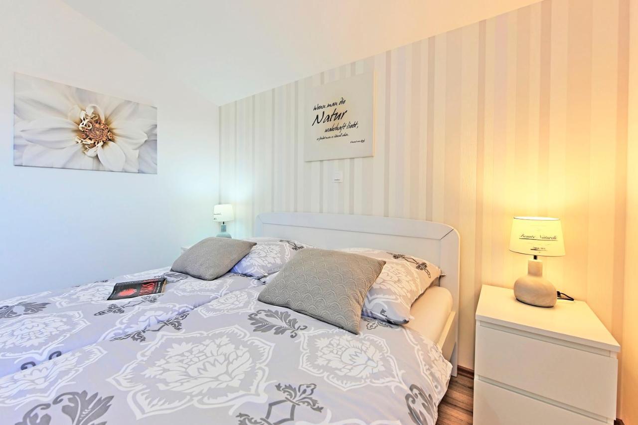 Casa Tara Three-Bedroom Holiday Home Pula Ngoại thất bức ảnh