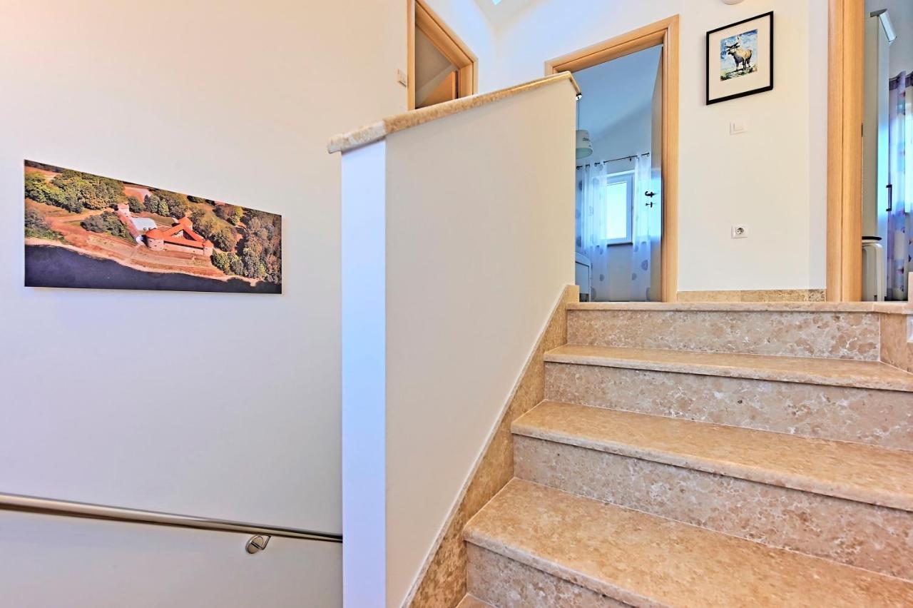 Casa Tara Three-Bedroom Holiday Home Pula Ngoại thất bức ảnh